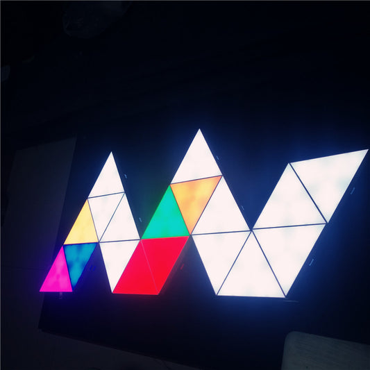 Free Splicing Triangle Modular Lights